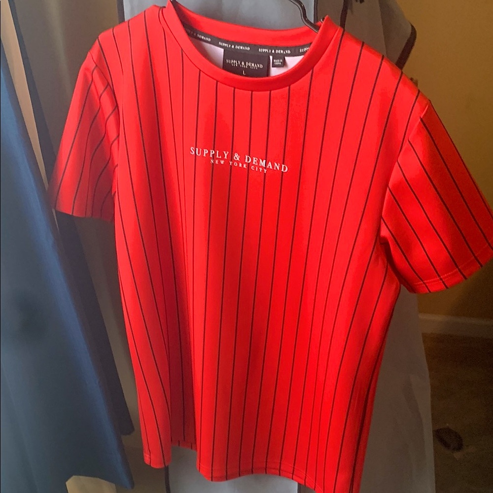 Bold Vertical Striped Red Short Sleeve Tee